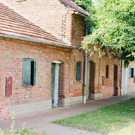 Lodge Vesely - Vinny Sklep *